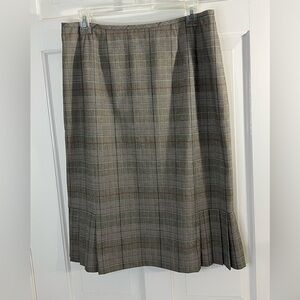 Kasper Plaid Midi Skirt in Gray with Brown Accents